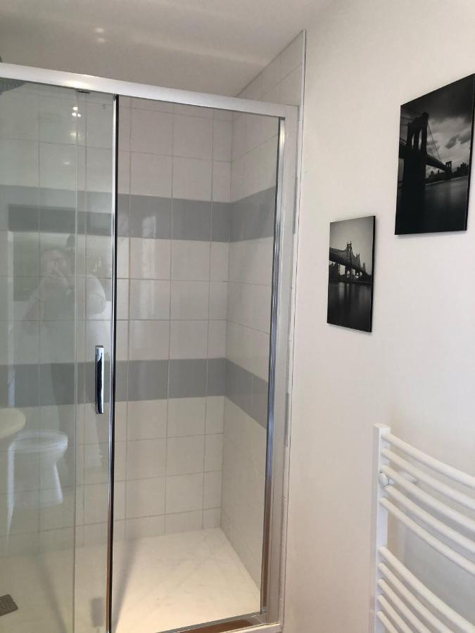 Hyper Centre - Wifi Fibre Gratuit - Jergweloh - Le New Yorkais Apartment Caen Bagian luar foto